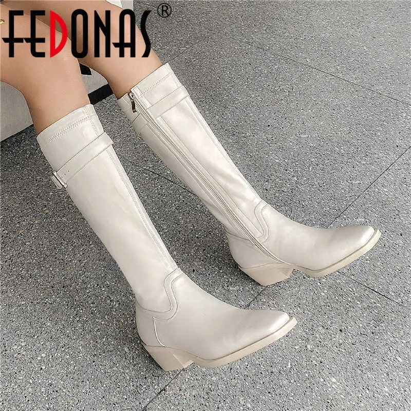 Stivali equestri da equitazione alla moda Autunno Inverno est Scarpe in vera pelle Donna Wedding Party Knee High 210528