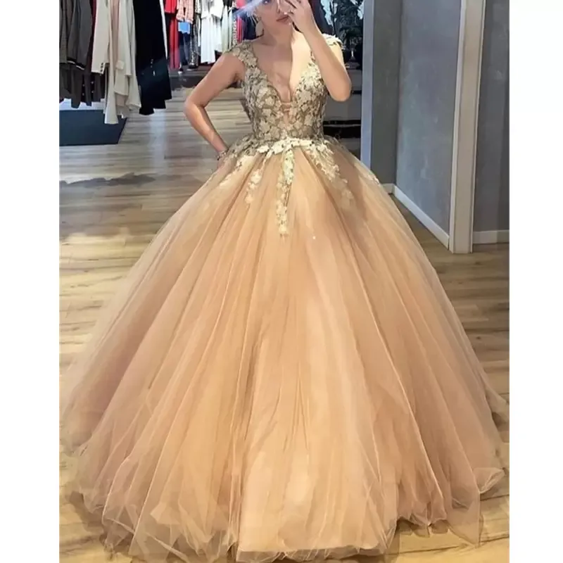 Sukienki Champange Quinceanera D Floral Applique z koralikami Sheer Szyja Tiul Tiul Made Prom Princess Sweet Birthday Pageant Ball Suknia Ball Vestidos