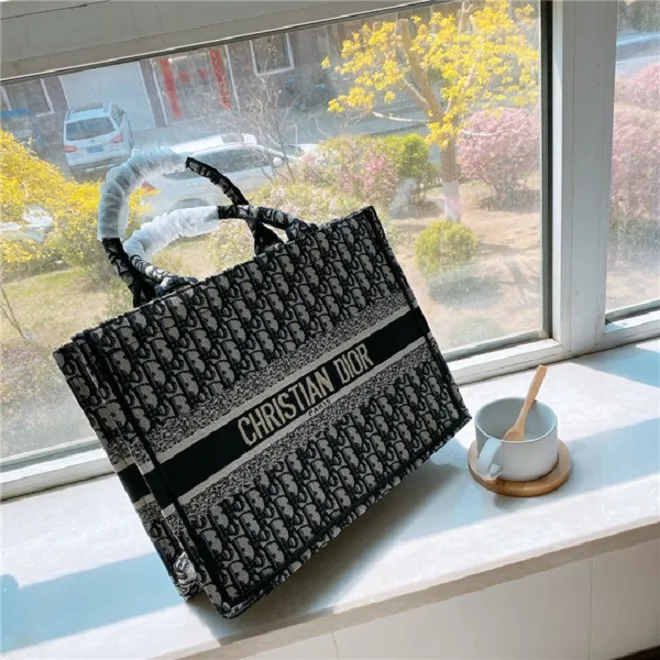 Compra Designer Christian Dior 41cm Bosquejo Clásico Bolsos De Playa Bolsos  De Compra Bolsos De Lujo Capacidad Cereza Blossom Libro Totes Barato |  Entrega Rápida Y Calidad | Es.Dhgate