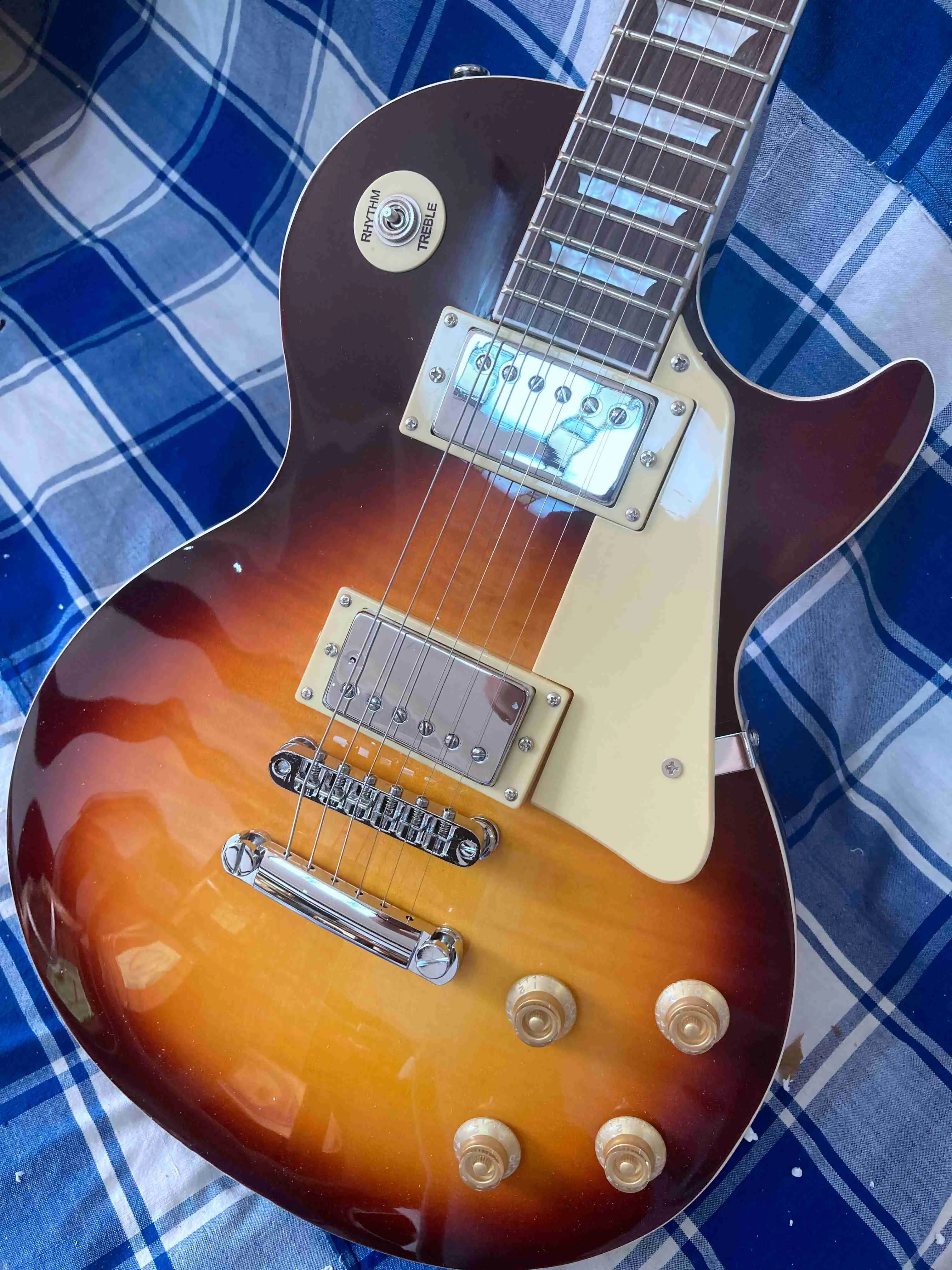 Verzenden binnen 3 dagen Hoge kwaliteit G Standard Jimmy Page Signature Sunburst elektrische gitaar