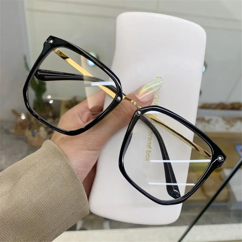 Solglasögon Mode Womem Män Optiska Glasskor Koreanska Anti-UV Spectacles Square Frame Glasögon