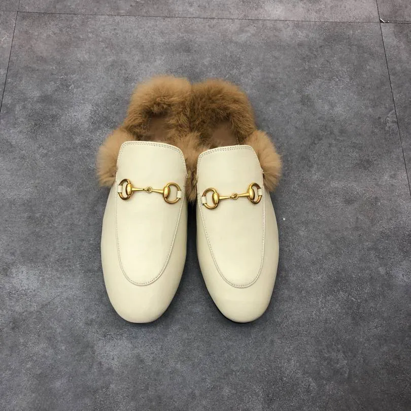 Luxury Designer Mules Women Fur Slippers Winter Outdoor Fashion Flat Mule Ladies Loafers Womens FW Slides Princetown Suede Embroidery Genuine Leather Shoes