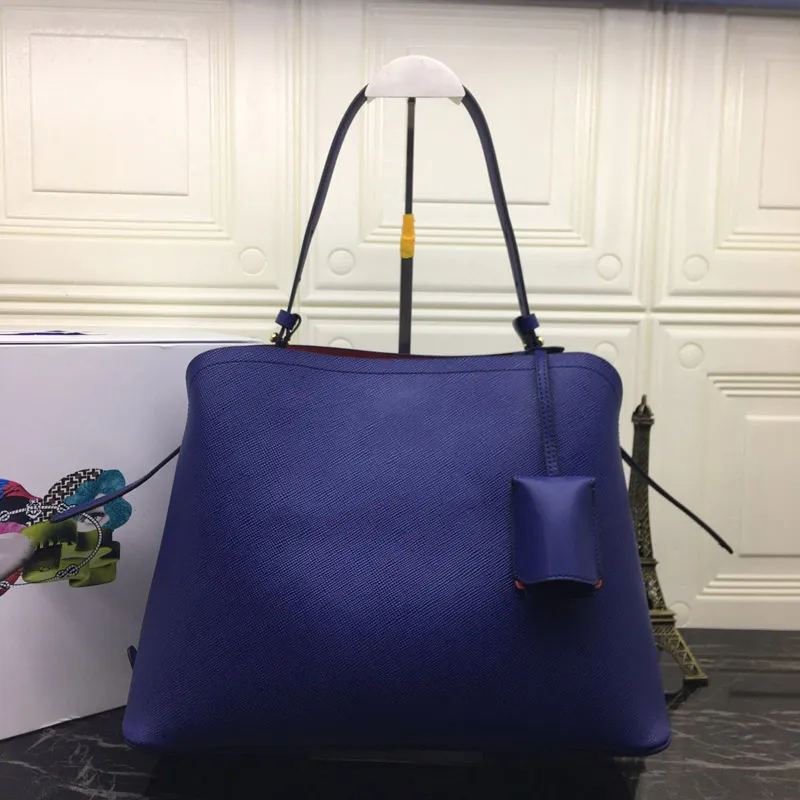 Женщины Luxurys Дизайнеры Сумки 2021 Мода и удобная сумка на плечо P Домашняя 1BA249 Размер: 35,5 * 26 * 16см