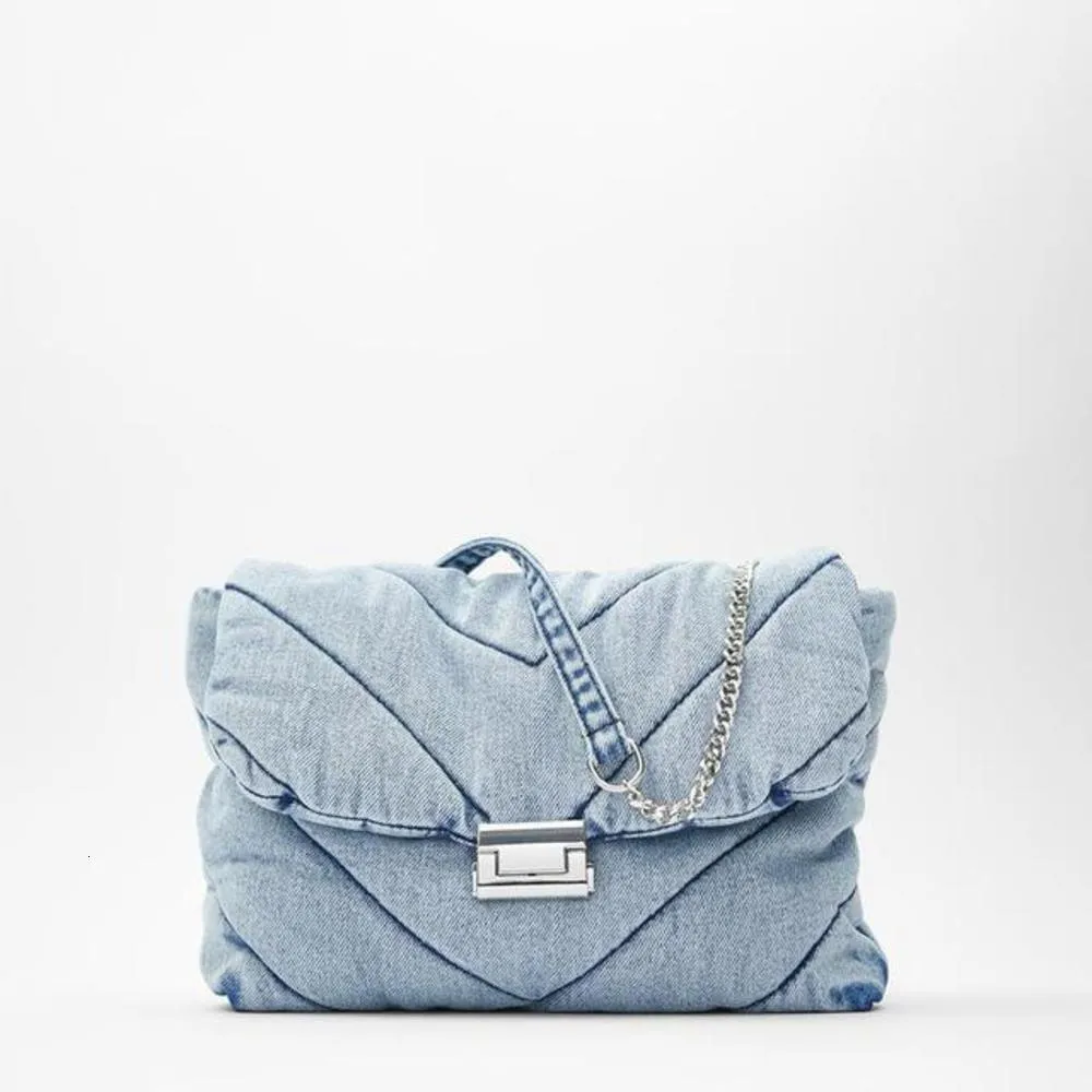 Vintage Blue Denim Women Shoulder Bags Designer Jeans Handbags Luxury Chains Crossbody Bag Over Large CapacityTotes Female Purse