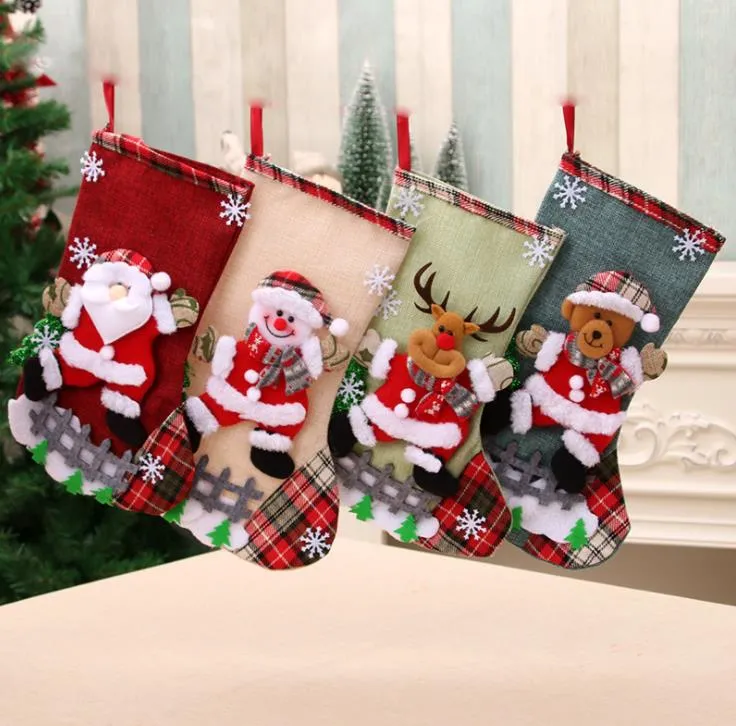 Julgran Strumpor Snögubbe Elk Mönster Santa Claus Present Candy Sock Bag Hängsmycke Xmas Dekoration Träd Hängande Strumpor Sn2945