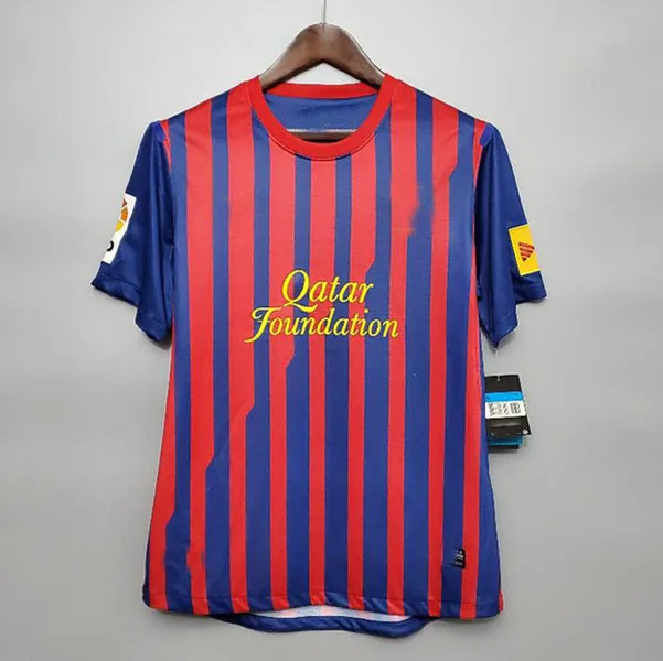 DHgate Classic Barca Retro Soccer Jerseys XAVI RONALDINHO RONALDO More Legends Sports Outdoors