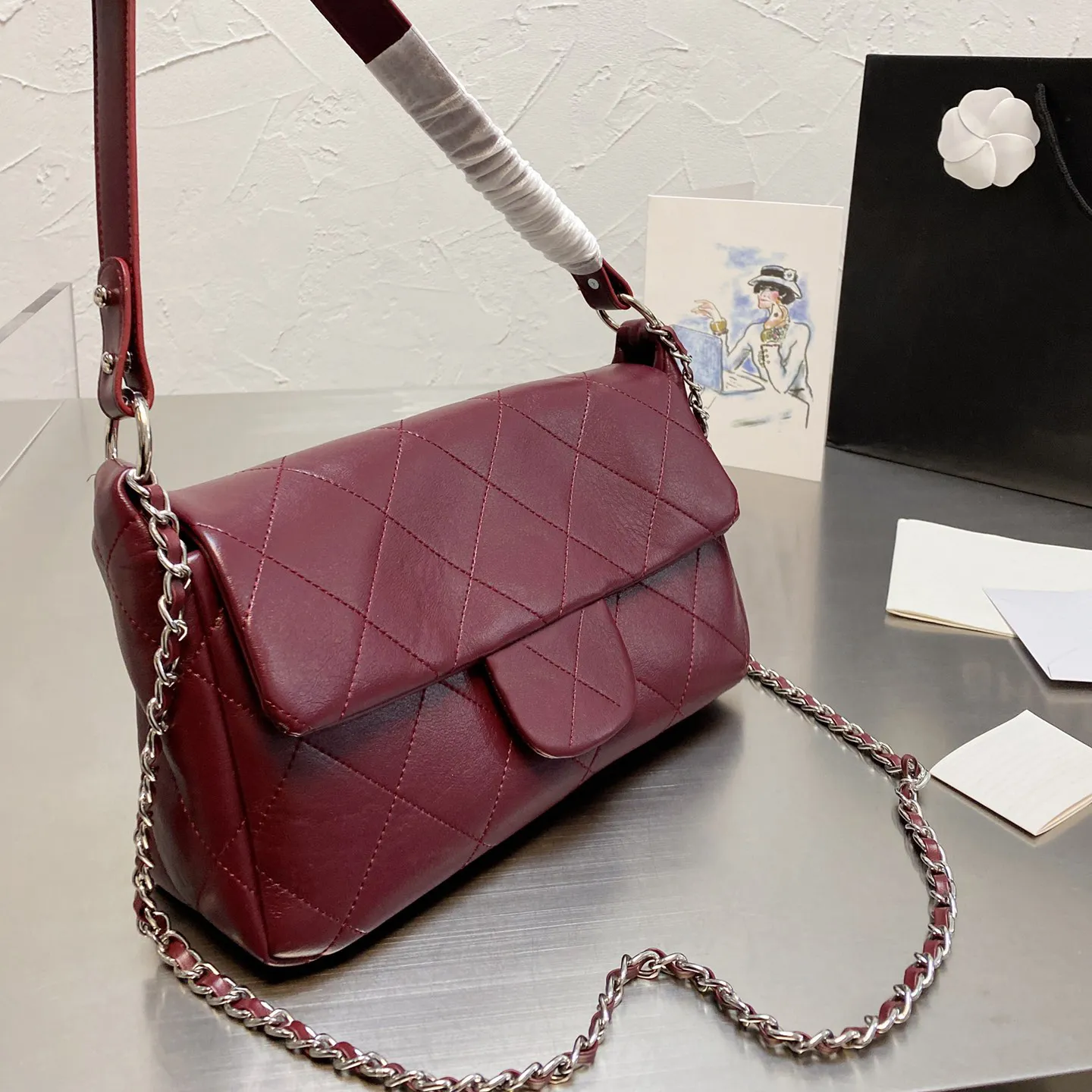 Diamond Gitter Bag V-Shape Rhombic Bags 2021 Messenger Luxurys Toppdesigners Kvalitet Kvinnor Knitting Kedjor Tråd Handväskor Mor Cossbody Wallet Totes Purse