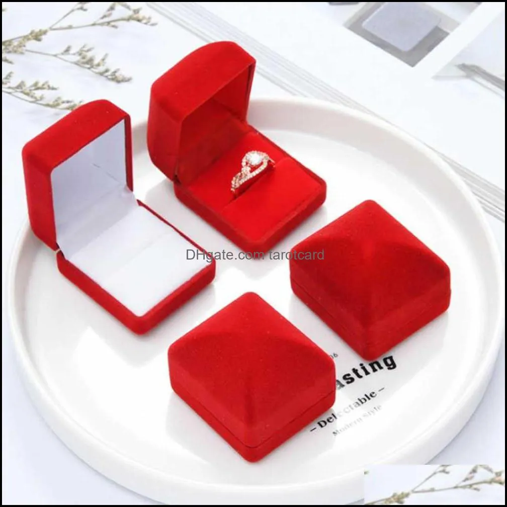 100pcs Flocking Jewelry Box 4.8x4.8c Arch Top Velvet Ring Boxes Jewelry Storage Case Gift Boxes Jewelry Display Case