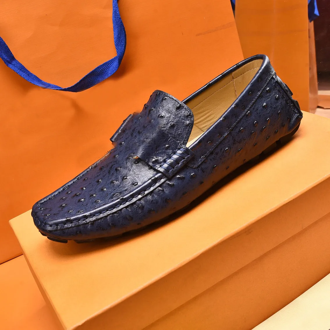 Men's Non Slip Flat Heels Shoes Men All Seasons Solid Pure Color Moccasins  Comfortable | Fruugo BH
