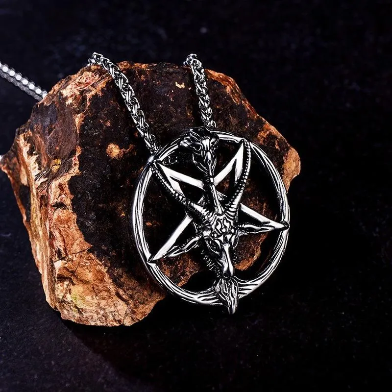 Pendant Necklaces Vintage Punk Skull Sheep Head COOL Necklace Round Quantum Stainless Steel Chain Link For Men Him Male Jewelry