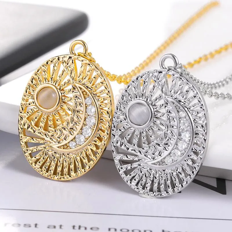 Pendant Necklaces Trendy Vintage Opal Sun Moon Necklace Silver Color Hollow Crescent Chain For Women Fashion Jewelry