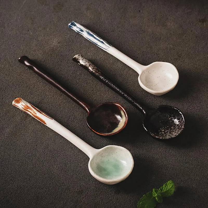 Spoons الرجعية نمط الأزياء اليابانية أدوات المائدة السيراميك سعة كبيرة حساء ملعقة