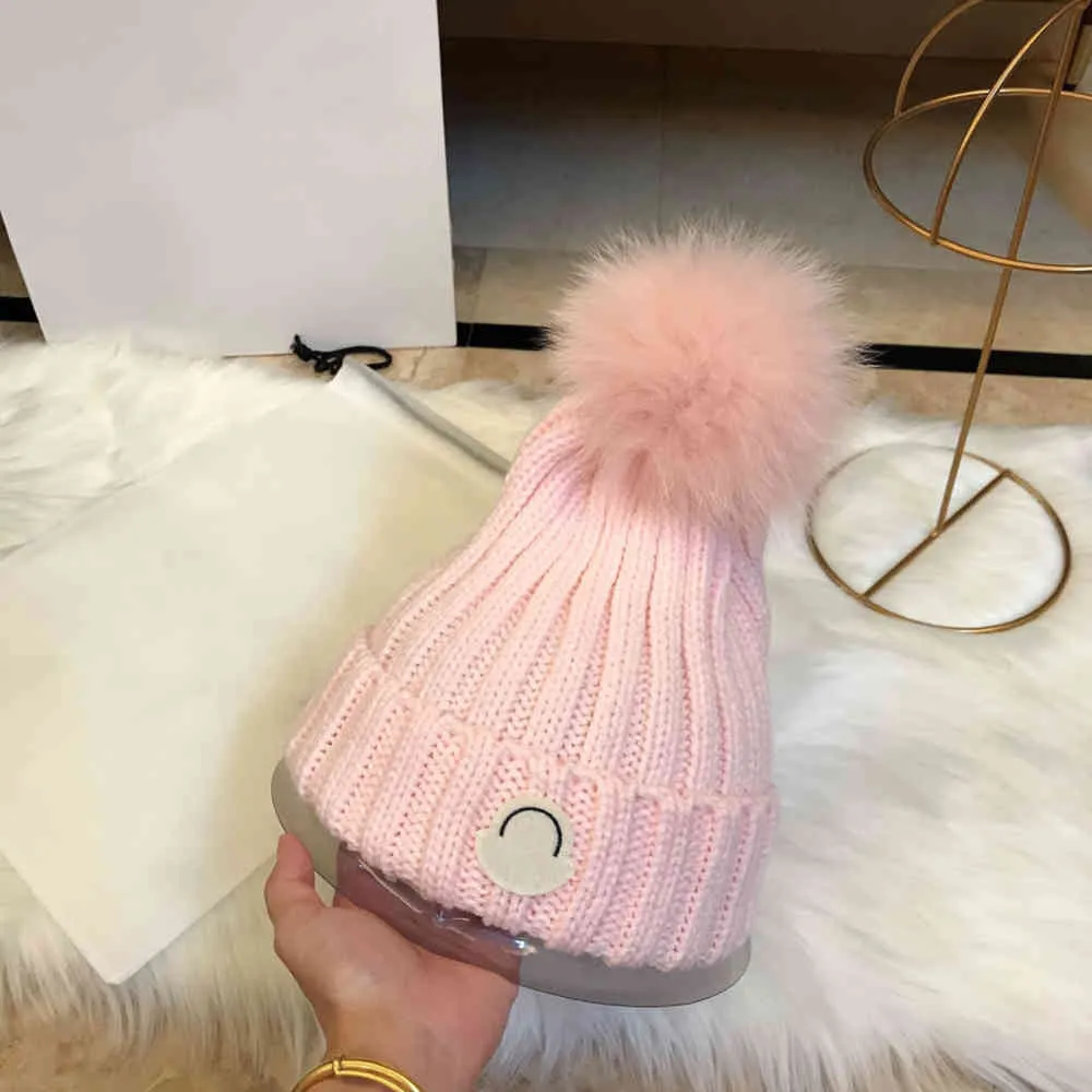 Monestier de Clermont French Luxury Designer Fur Ball Wool Monc Hat Unisex Winter Fashion Warmth Multicolor ValTal2843