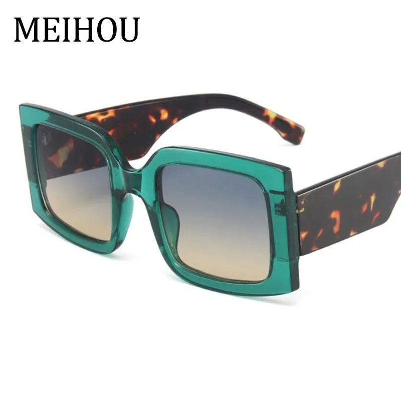 Солнцезащитные очки Зеленые квадратные оттенки для женщин 2021 Градиент Женщина Винтаж Большие Очки Очки UV400 Oculos Feminino