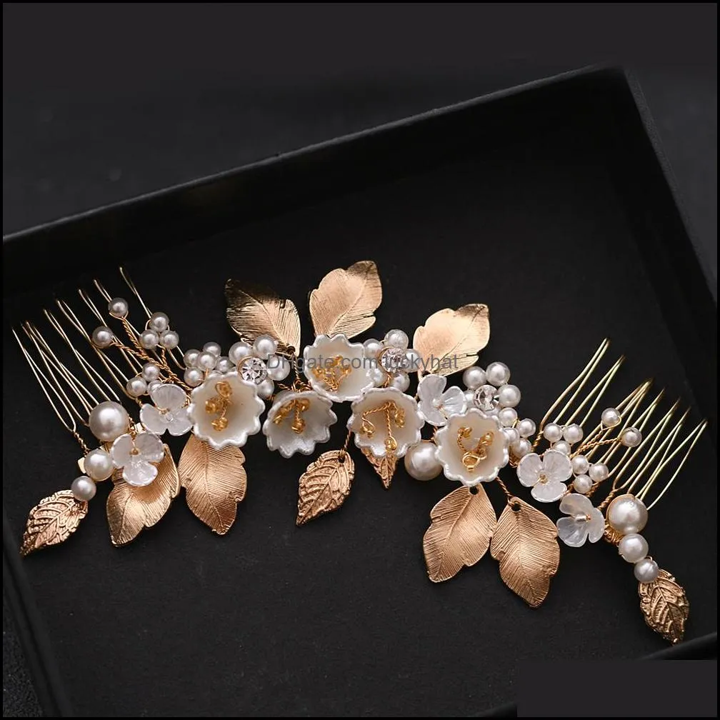 Golden Alloy Leaf Bride Headwear with Comb Wedding Hair Accessories Girl Tiara Bridesmaid Hair Ornaments Wholesale