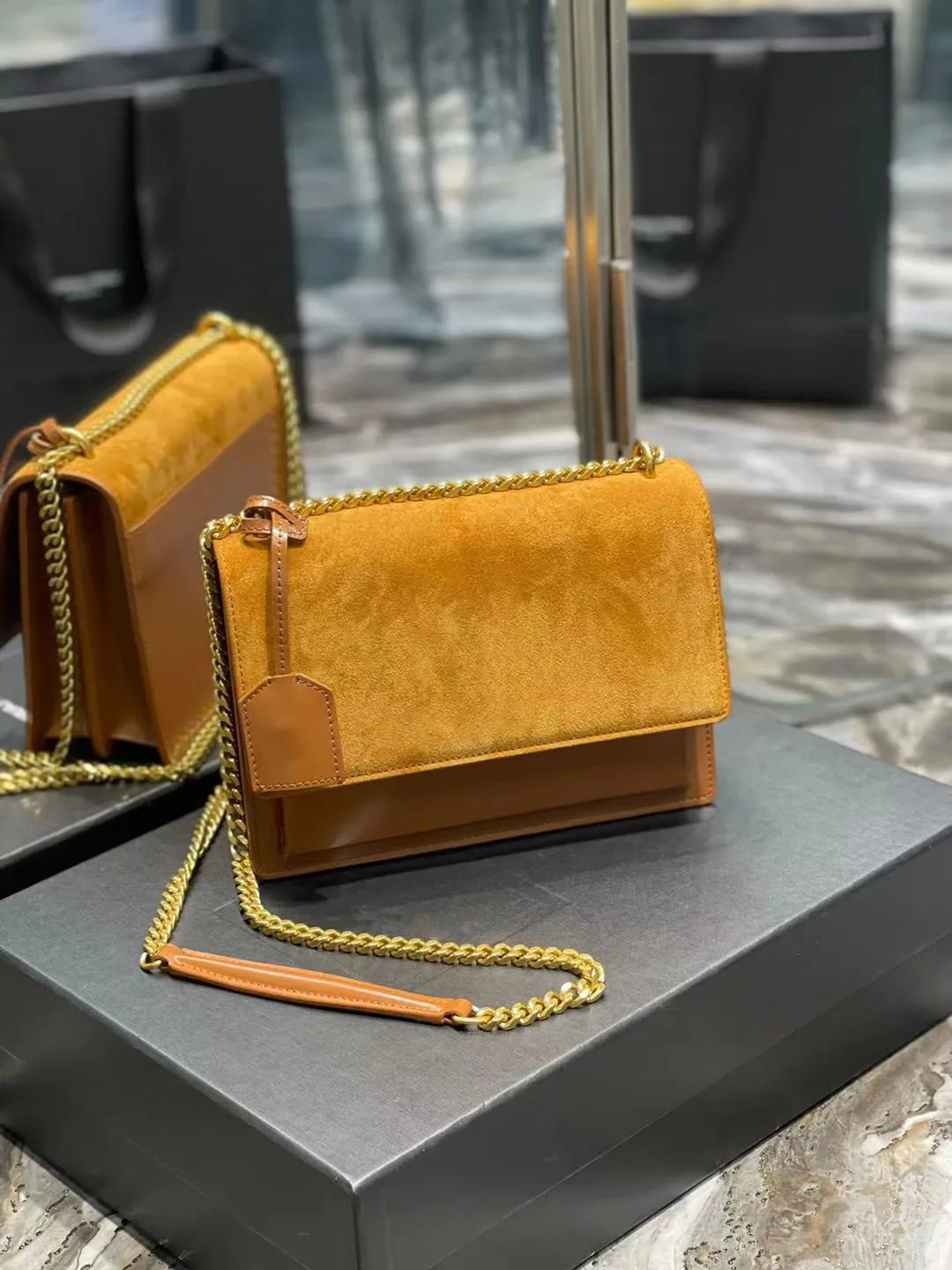 Latest shoulder bags clearance