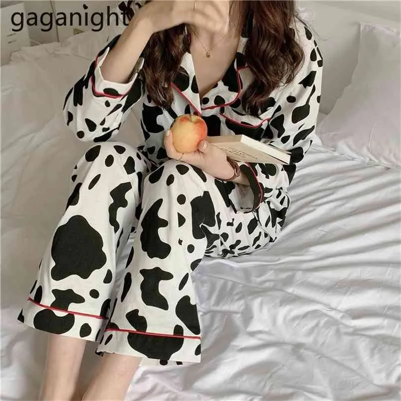 Bomull PJs för kvinnor Söt Ko Pajama Pajama Ställer långärmad Casual Sleepwear Nightwear Fashion Animal Loungewear 2PCS 210601