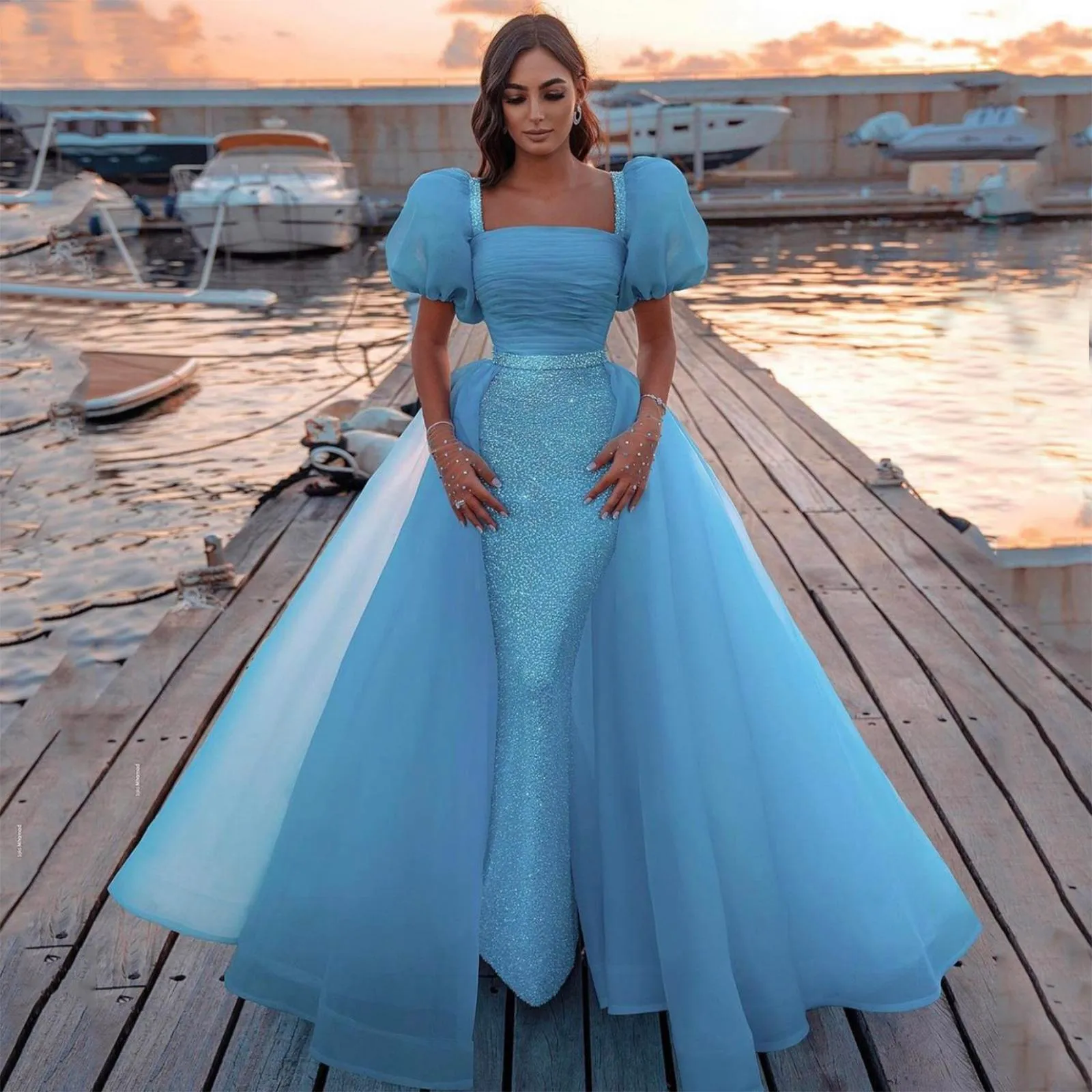 Lumière Bleu Ciel Élégant Modeste Soirée Porter Dresse Dubaï Arabe Sans Bretelles Paillettes Dos Nu Robe Formelle Robes De Bal Celebrity Robe De Soirée