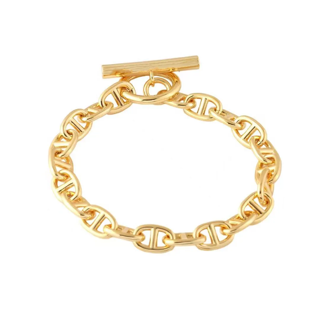 2022 Designer Bracelet Luxury Designer Jewelry Nose Chain OT Buckle American Girl Doll Stainless steel For Men Women Charm Bracelets Fashion Design Jewellery