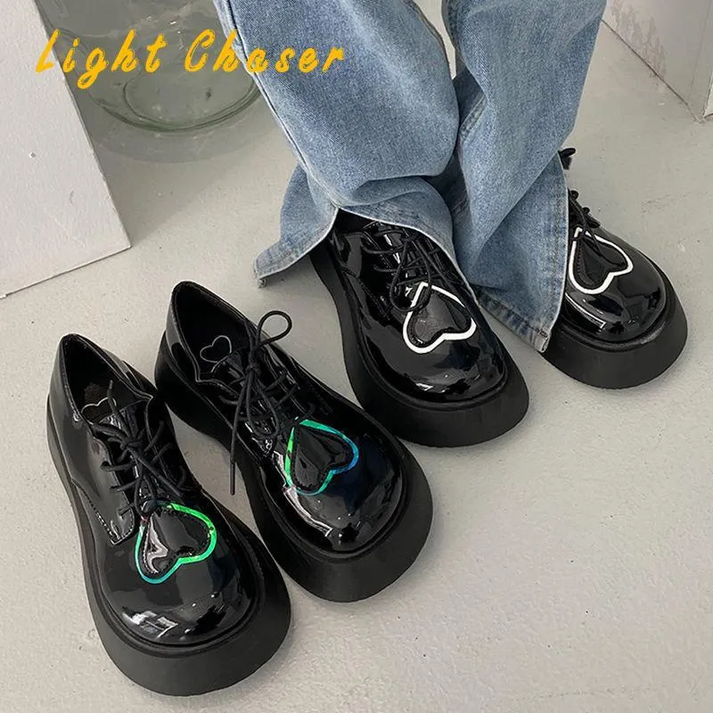 Veet Lolita Plus Boots Sapatos femininos Round Toe Mary Jane Lace Up Up Leather Retro Supotos de outono 407 312