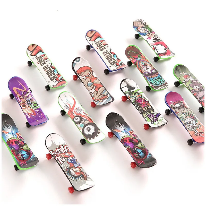 Finger Exercise Toy Party Favor Mini Skateboard Creative Fingertip Movement Graffiti Skate Boarding Fingers Plastic Fingerboard Toys for Children Kid INS