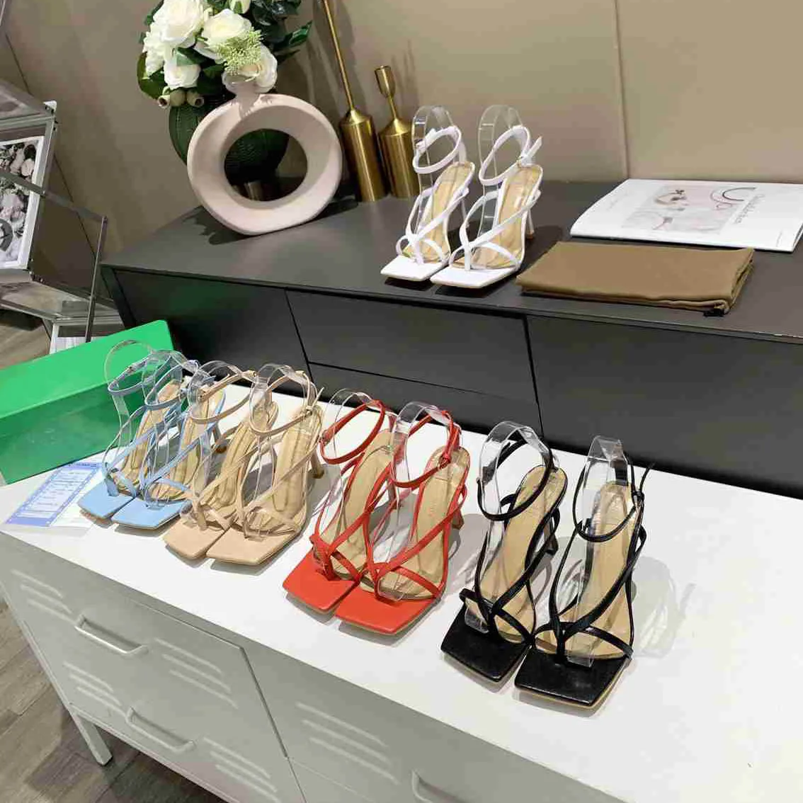 Luxus Designer Sandalen Frauen Kleid Schuhe Mode Echtes Leder Sexy Offene TOE High Heels Braut Hochzeit Bankett Top Qualität mit Kasten