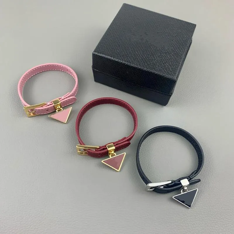 Arrivée Triangle En Cuir Charme Bracelets Dames Vache En Cuir Véritable Ceinture Triangles Conception Bracelet Punk Hip Hop Bijoux accessori270G