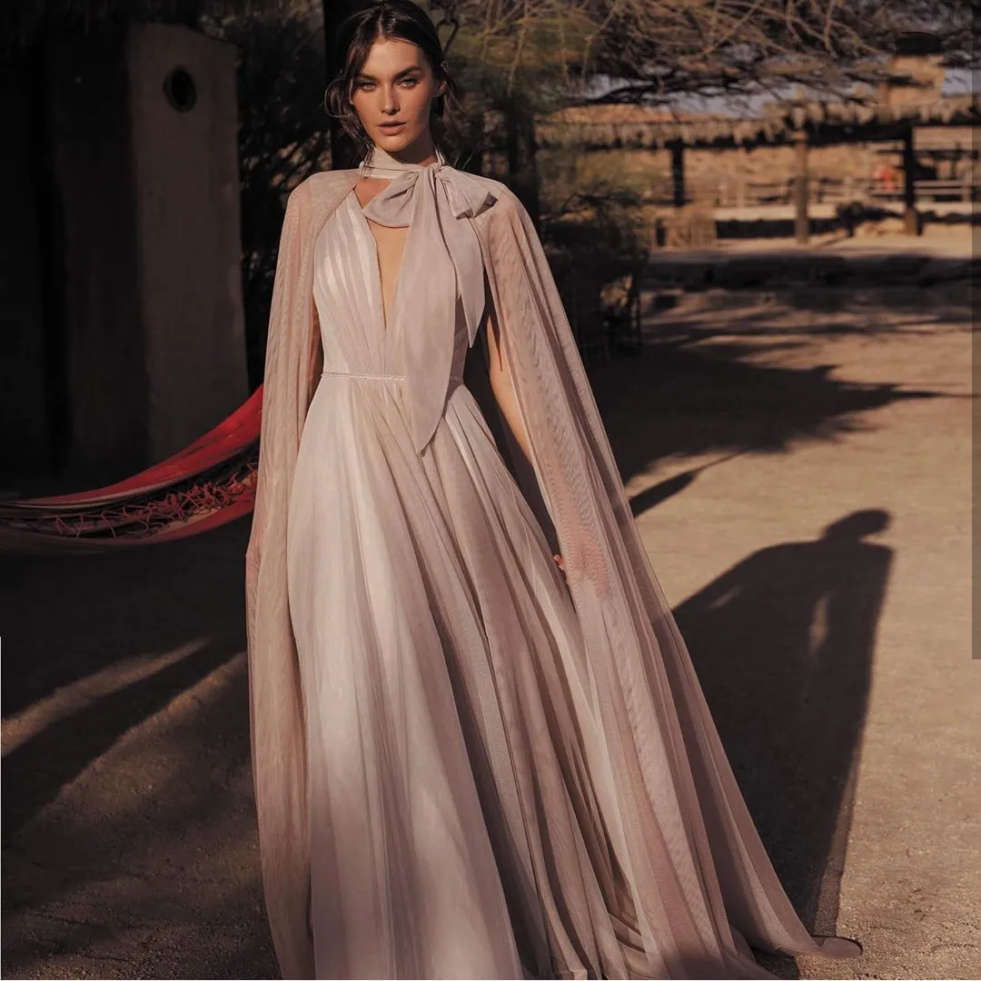 Robe de mariée de plage Champagne avec Wrap 2021 longueur au sol robe de mariée robe de mariage col en v profond conception unique élégant Tulle