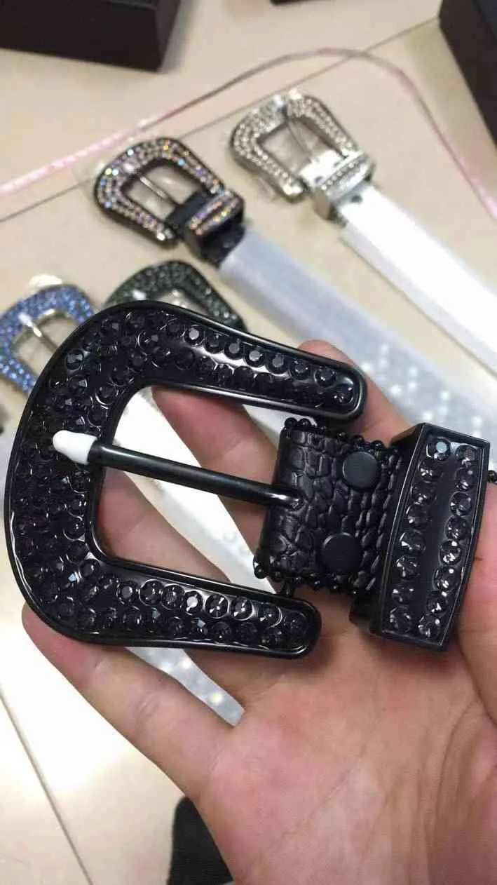 2021 Digner Belt BB Simon Belts 남성 여성 반짝이는 다이아몬드 벨트 블랙 누아르 클래식 블랙 2