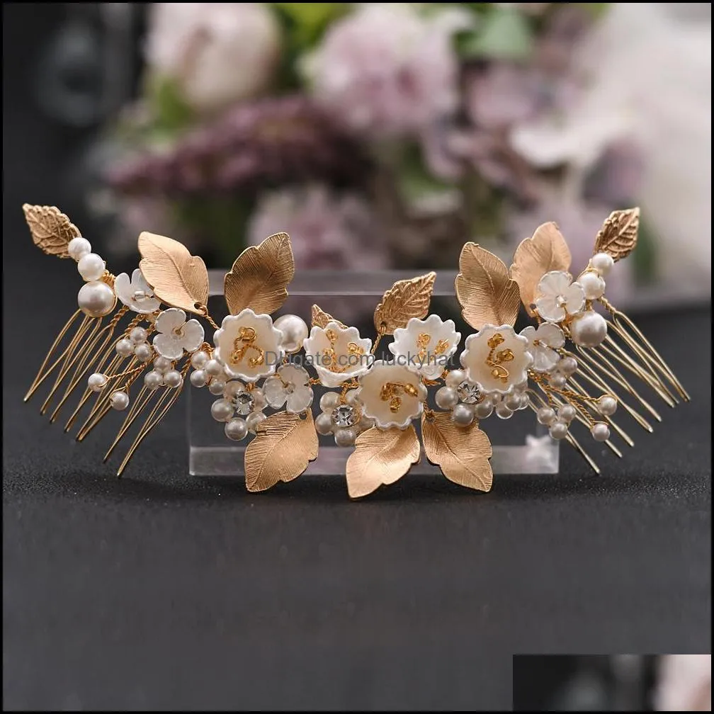 Golden Alloy Leaf Bride Headwear with Comb Wedding Hair Accessories Girl Tiara Bridesmaid Hair Ornaments Wholesale