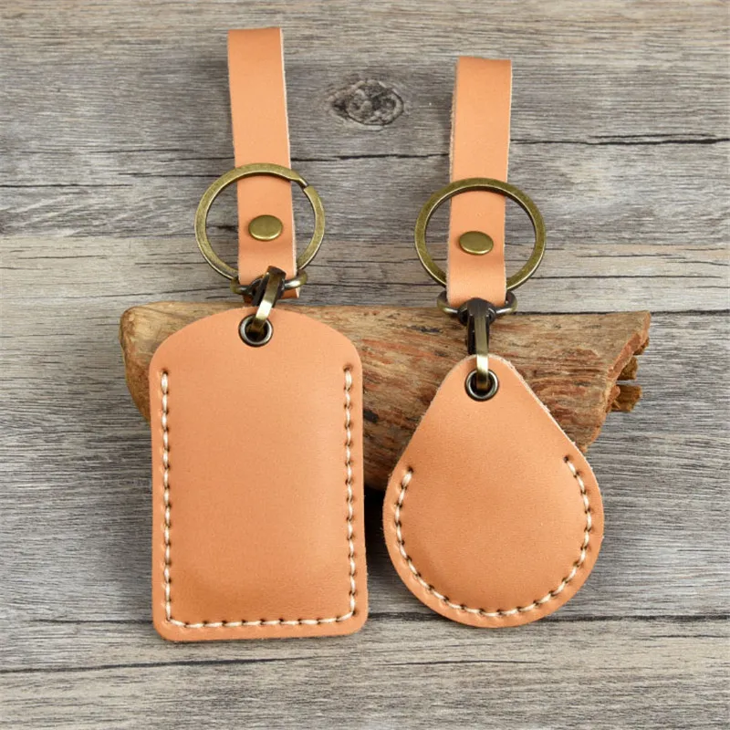 leather keychain pendants (2)