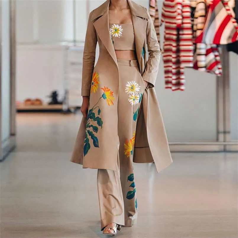 Floral Print Women's Long trench jacket Set for Autumn Floral Print Women's Long trench jacket Set for Autumn