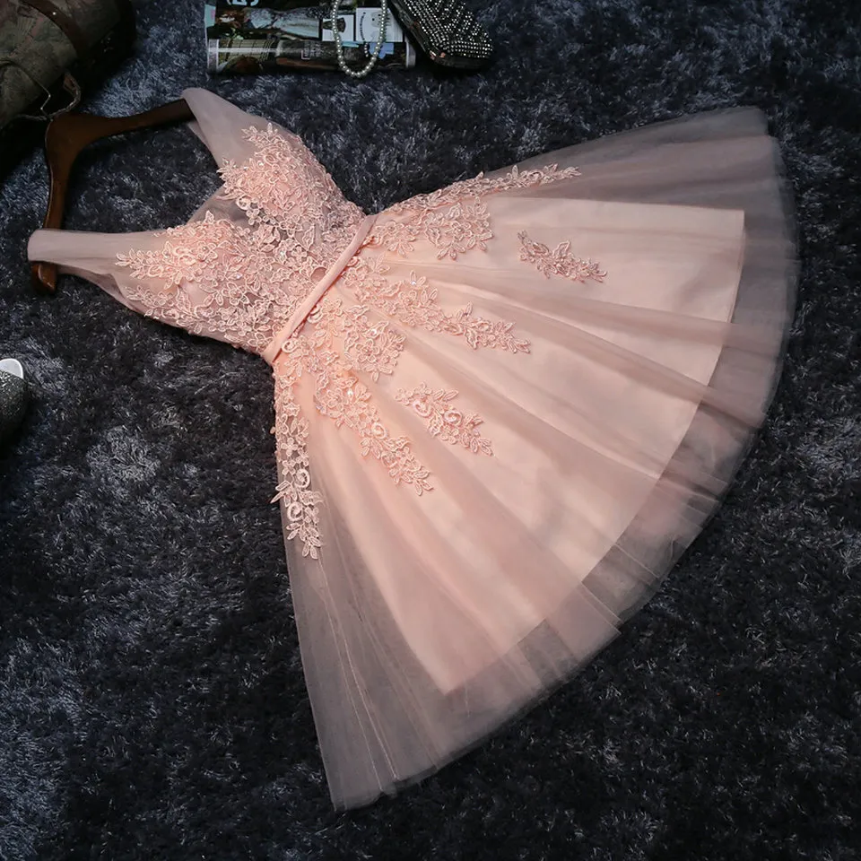 Elegant Pearl Pink Prom Klänningar 2022 Sexig Prom Klänning Kort V Nacke Appliques Beading Lace Up Knee-Length Graduation Party Gowns