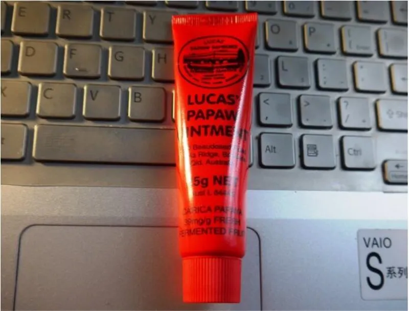 مكياج Lucas Papaw الشفة الشفة Lia Carica Papaya Creames 25g Care Daily Care عالية الجودة 6284561