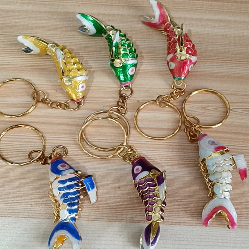 Balançoire faite à la main réaliste fantaisie émail Koi poisson porte-clés Kechains femmes mignon cloisonné carpe poisson rouge pendentif breloques invités cadeaux 130 pièces/lot