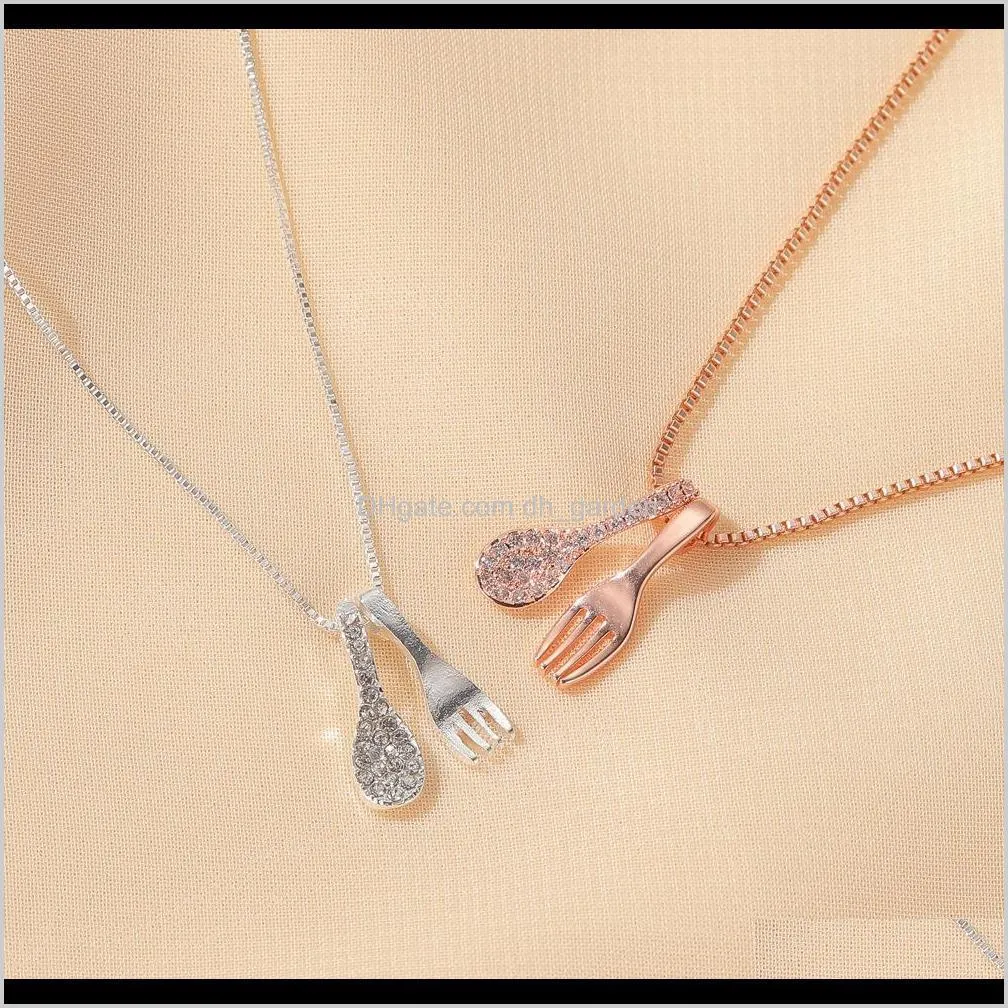 & Pendants Creative Necklace Female Spork Necklaces Pendant Ladies High Quality Jewellery Lady Jewelry Fashion Trendy Korean Alloy Collier D