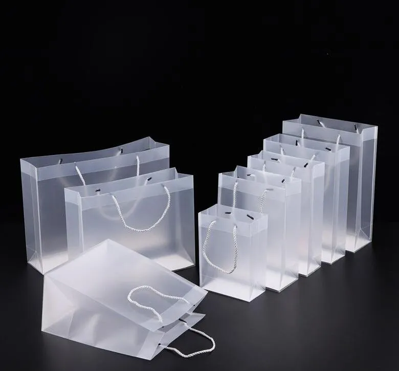 8サイズの曇りポリ塩化ビニールのプラスチックギフトバッグのハンドルの防水透明なPVCバッグクリアハンドバッグパーティーの恩恵袋カスタムロゴ＃170