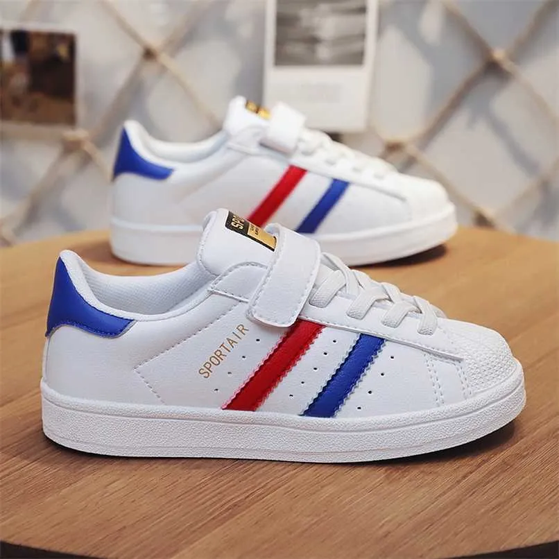 Adidas superstar deals girls trainers