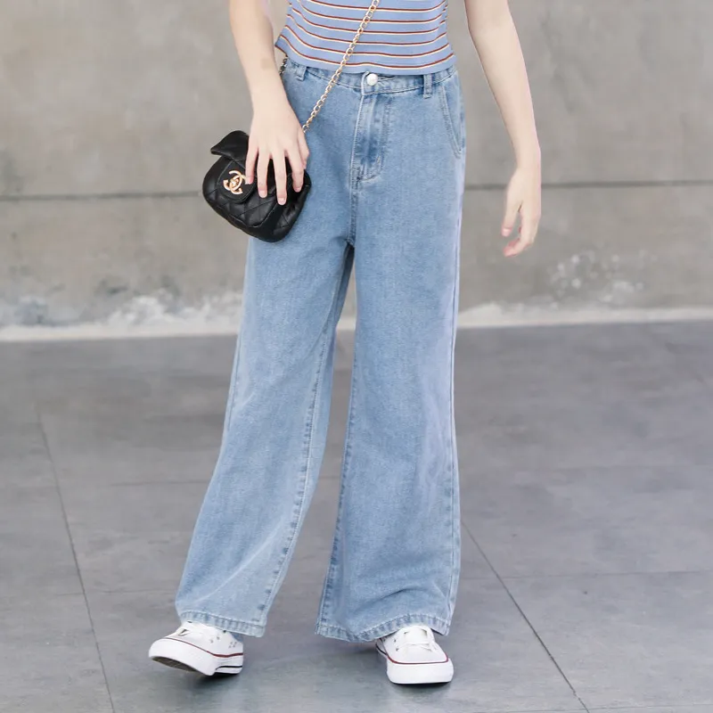 Paula Echevarría Pantalones Vaqueros De Campana Stradivarius