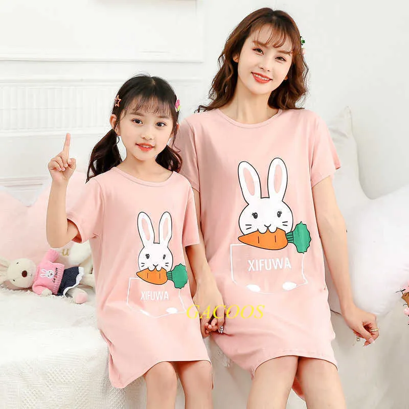 400 Cute Nightgowns For Women Stock Photos, High-Res Pictures, and Images -  Getty Images