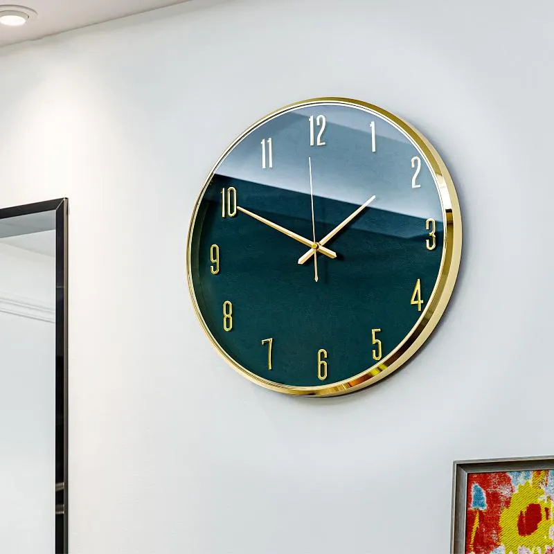 Horloges murales Luxury Gold Clock Modern Design Home Decor Silent Metal Watches Creative Living Room Decoration Reloj de Pared