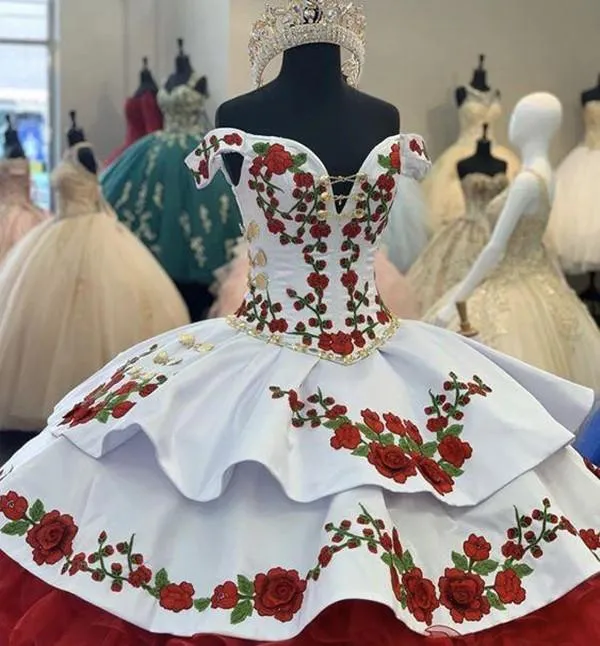 Fashion White and Red Floral Flowers Quinceanera Prom Formal Dress Vestidos 15 Anos Off Shoulder V neck Ruffles Gold Beads Ball Gowns