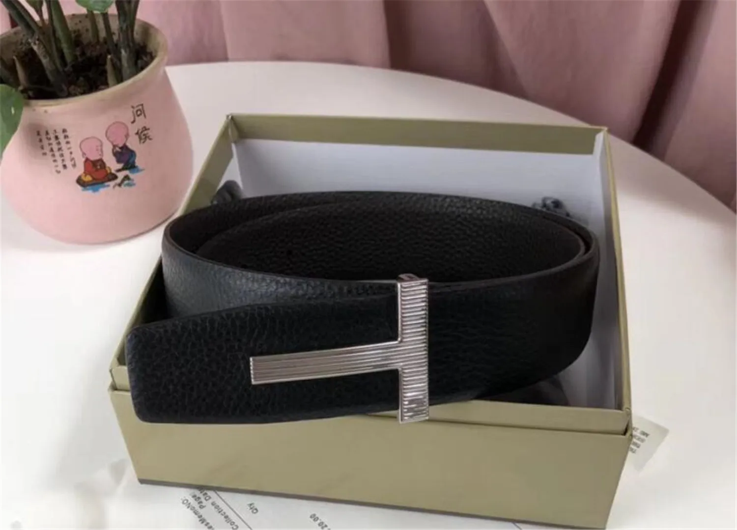 Designer Tom Belt di alta qualità uomini di lusso da donna vera cinture in pelle Accessori di abbigliamento di moda con scatola con scatola e sacchetto di polvere