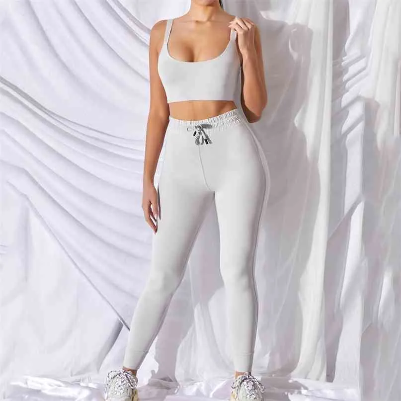 Duas Camadas Fitness Conjunto de 2 Peças Feminino Verão Sem Mangas Crop Top + Calça Ioga Magro Treino Elástico Treino Esportes Streetwear Outfits 210603