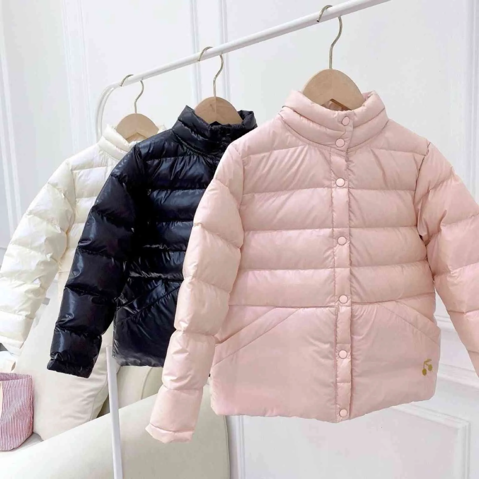 Compre Abrigo Por Abajo WT Girls Tricolor Cherry Bordado Pequeño High  Collar Down ET Padre Child A 75,15 € Del Topstore688 | Es.Dhgate.Com