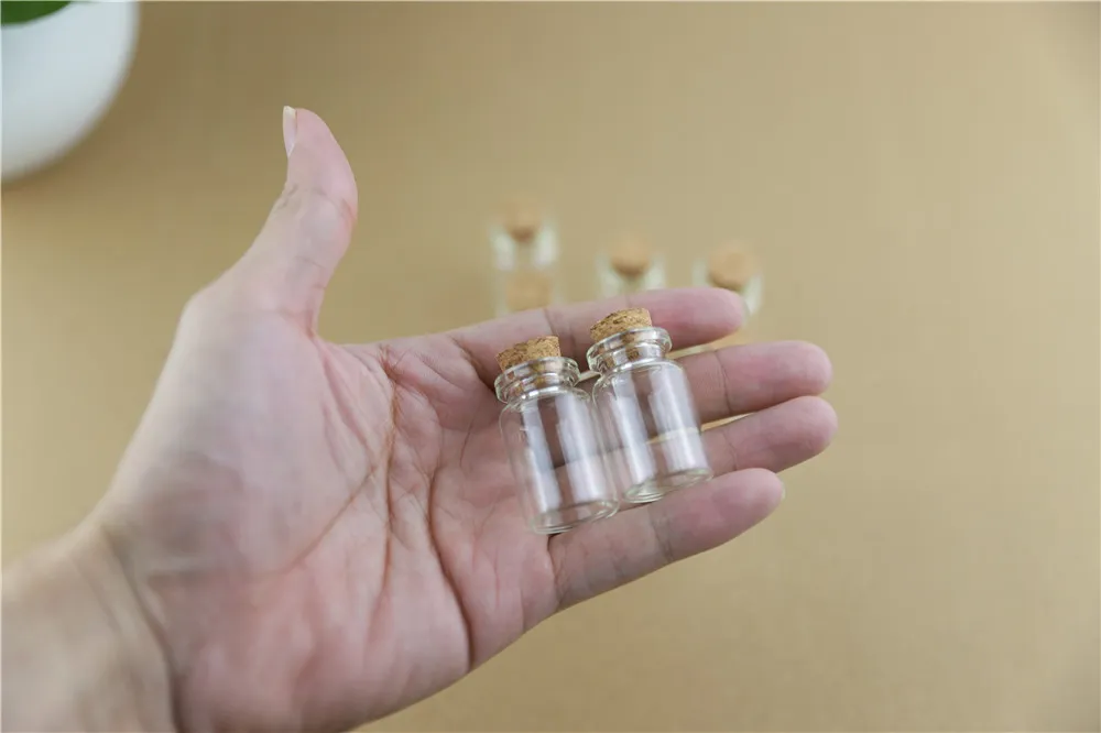 100pcsLot 2235mm 7ml Storage Glass Bottles With Cork Stopper Crafts Tiny Jars Transparent Empty Glass Mini Bottle Gift (4)