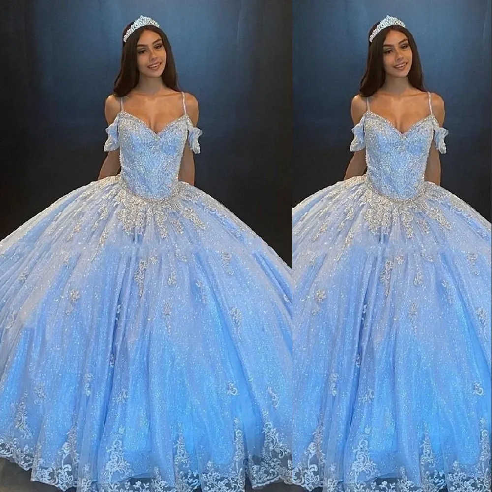 2021 Sexy Light Blue Quinceanera Dresses Spaghetti Straps Silver Lace Appliques Crystal Beaded Illusion Sequins Sweet 16 Plus Size210q