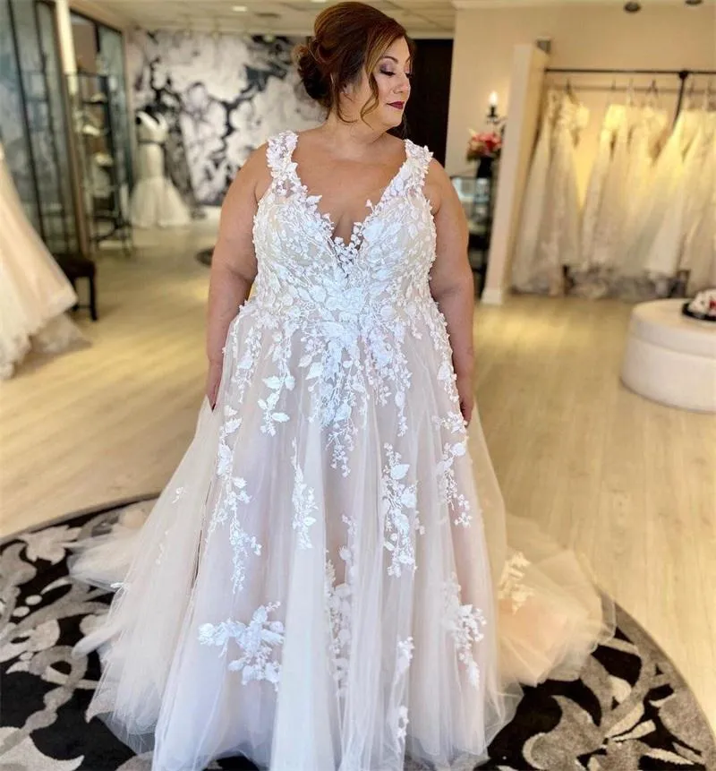 2021 Plus Size Wedding Dresses Bridal Gown with 3D Floral Lace Applique V Neck Sweep Train Tulle Custom Made Covered Buttons Back vestido de novia