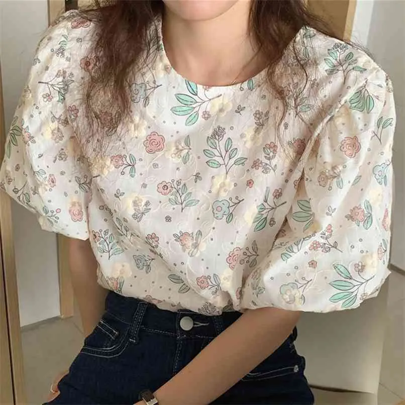 Sydkoreanska chic sommar söt utskjutning rund halsringning med lös passande broderad strimlad lykta ärmskjorta topp 210529