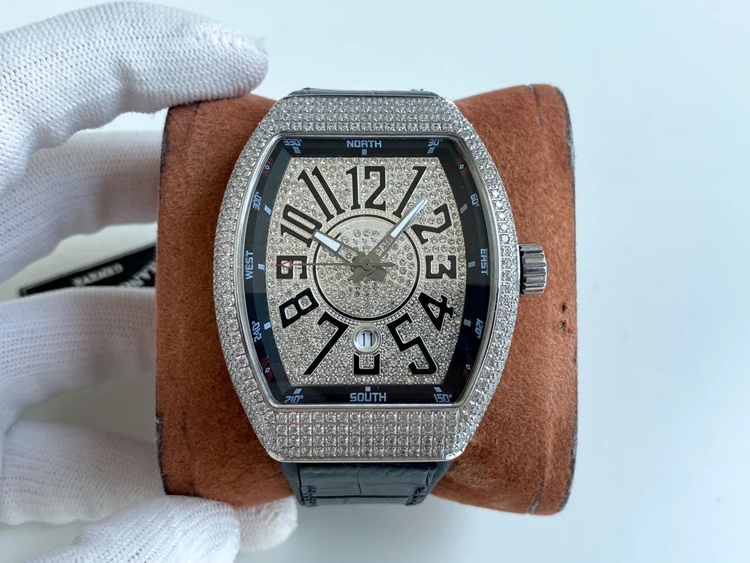 V45-02 Diamond klockor 54 * 42 * 15mm Montre de Luxe Automatisk mekanisk rörelse Blåbelagd glas Mäns klocka